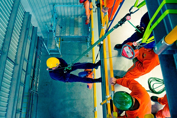 92003241735f9495ab896d84a983af4e-600x9000